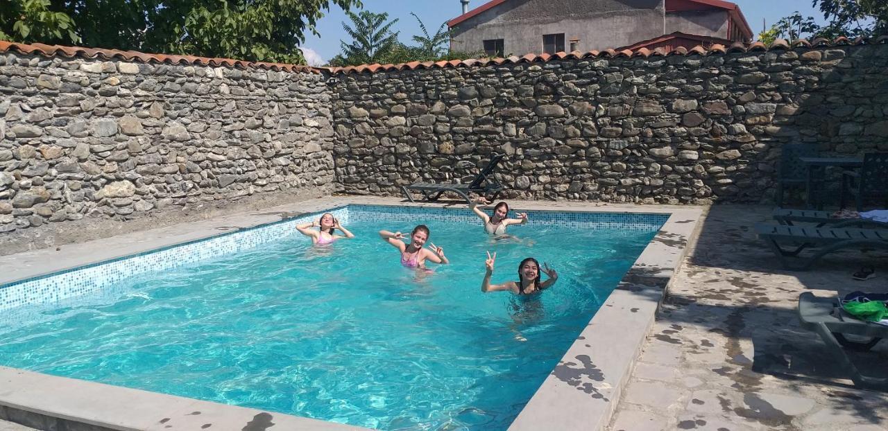 Hotel Villa Eniseli Kültér fotó