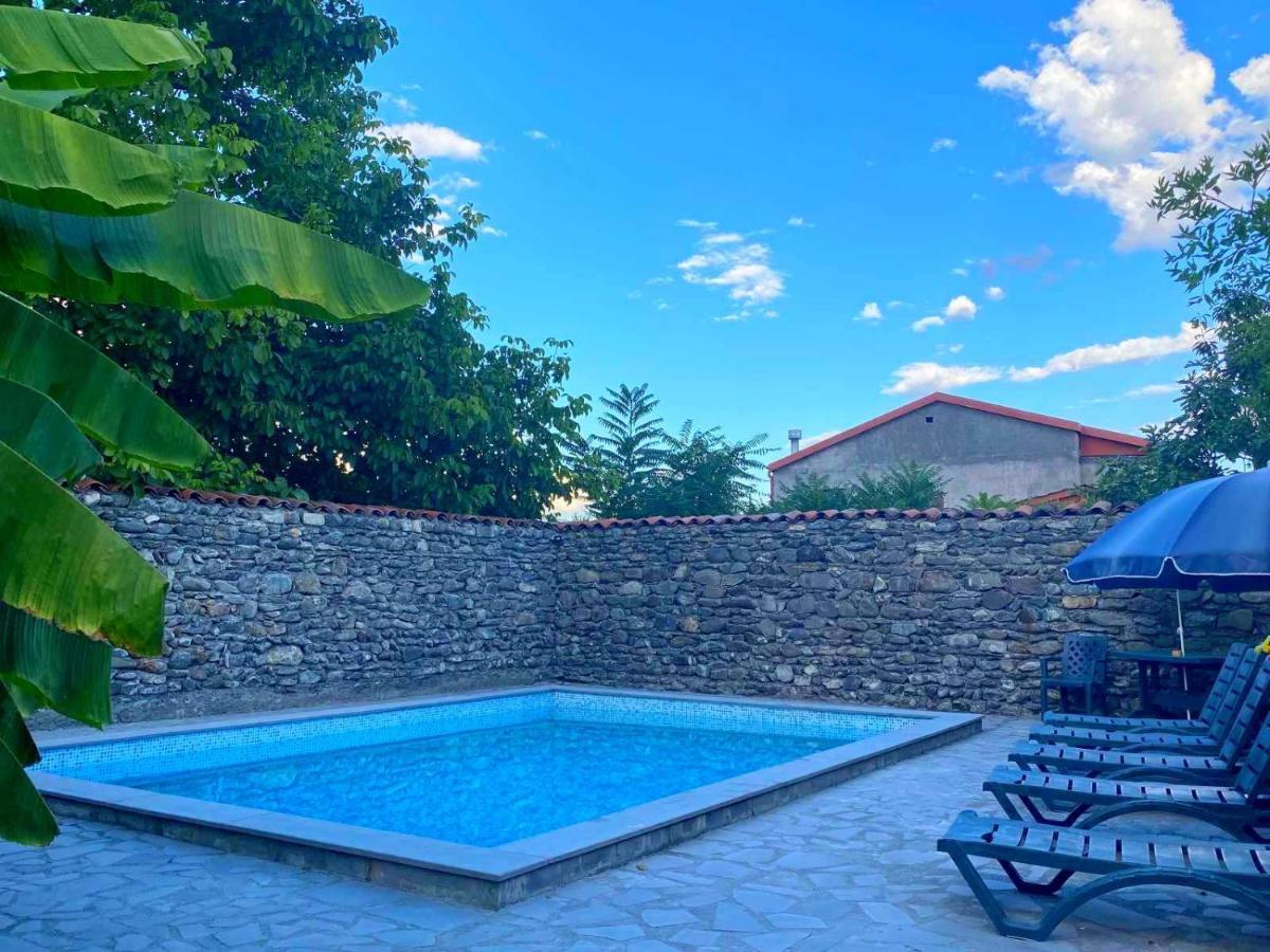 Hotel Villa Eniseli Kültér fotó