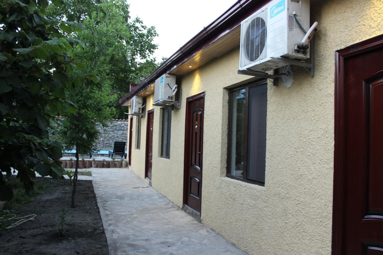 Hotel Villa Eniseli Kültér fotó